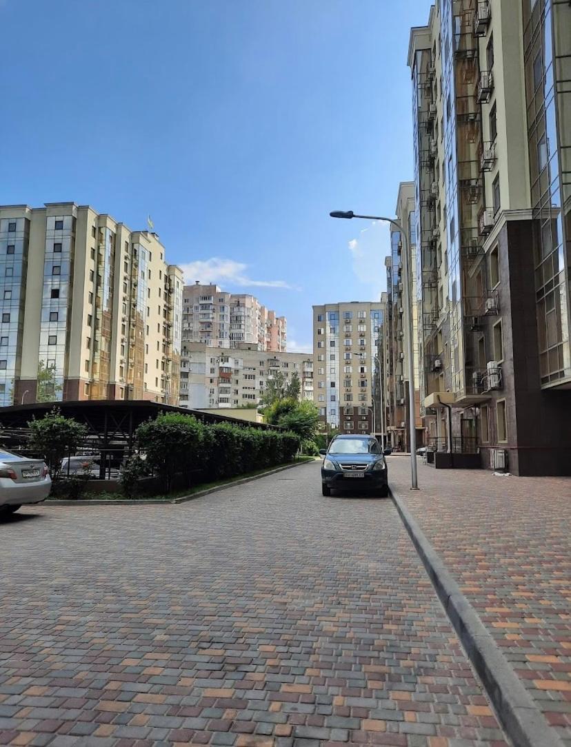 Маршала Малиновського 18 Б 12 Жемчужина Квартира Odesa Exterior photo